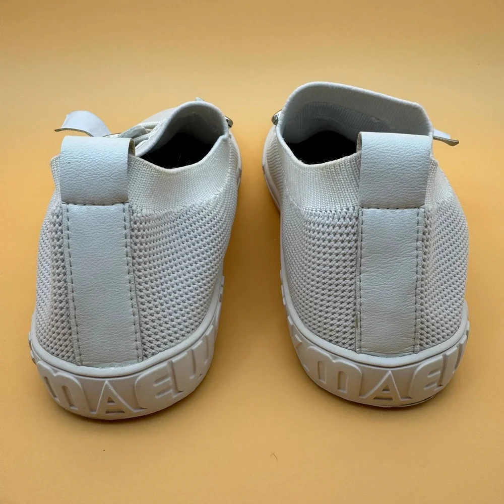 Simple Red Shan Mei White‎ Knit Slip On Women's Sneakers Size US 8 Casual Shoe